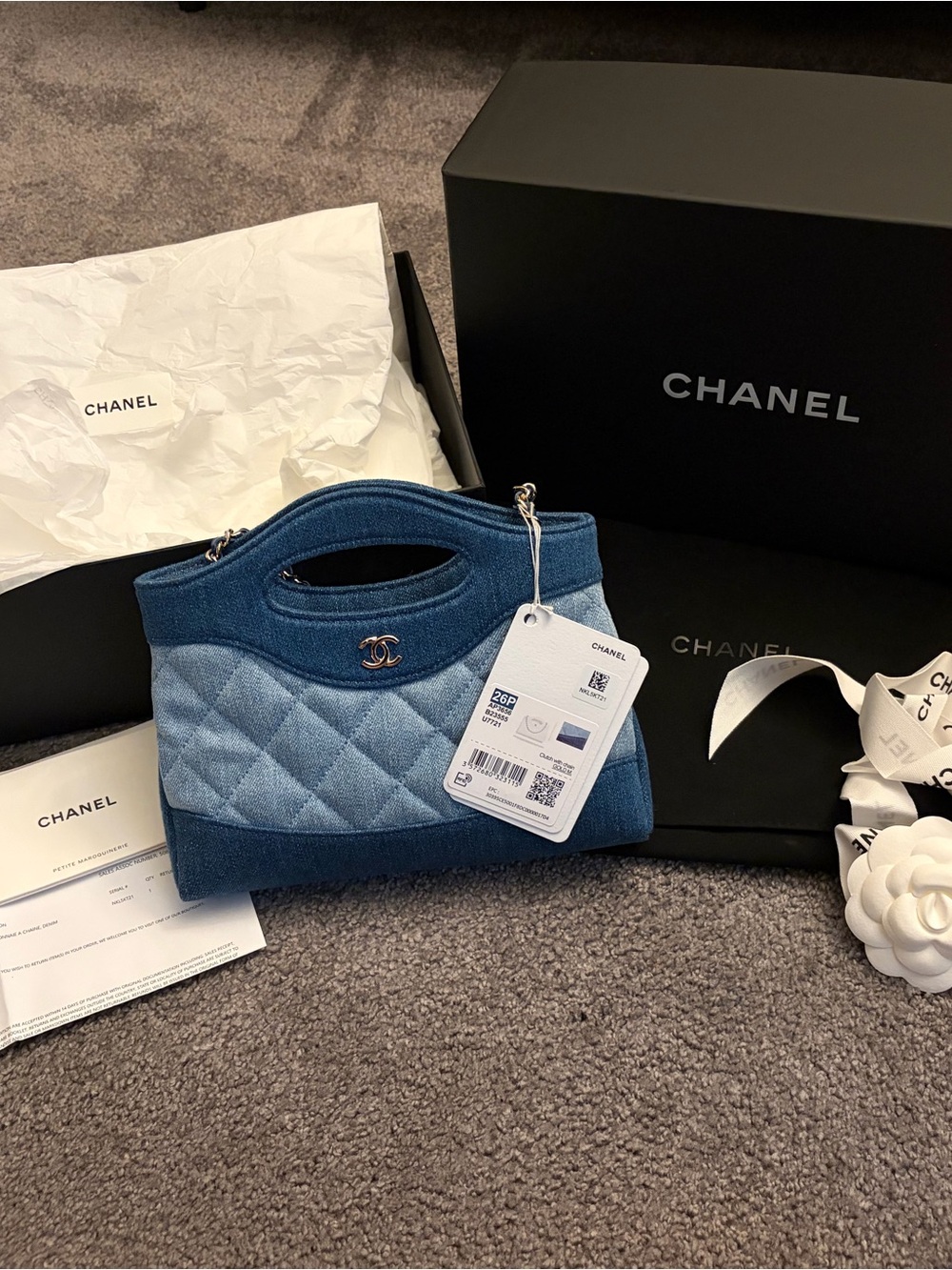 NWT CHANEL shopper 31 (nano) Quilted Denim Mini Top-Handle Bag in Blue